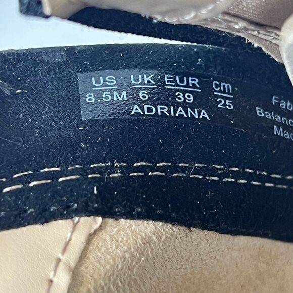 NEW Lifestride Women's Adriana Booties Black Microsuede 8.5 M - Picture 7 of 7